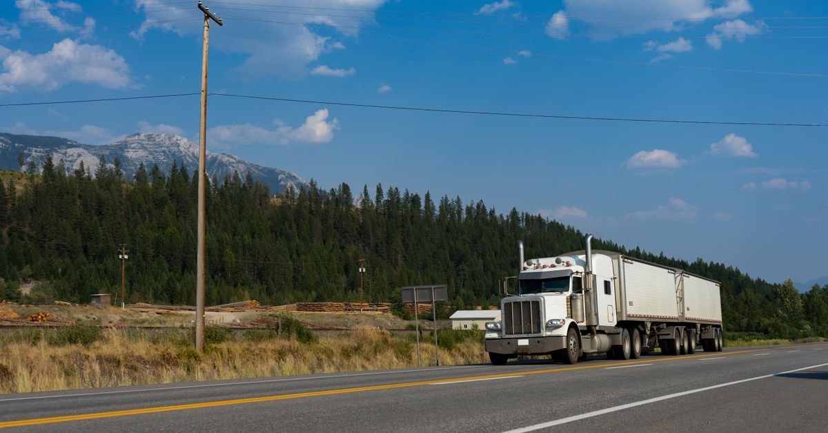 Costos Fijos y Variables del Autotransporte de Carga en México: Guía Completa para Transportistas